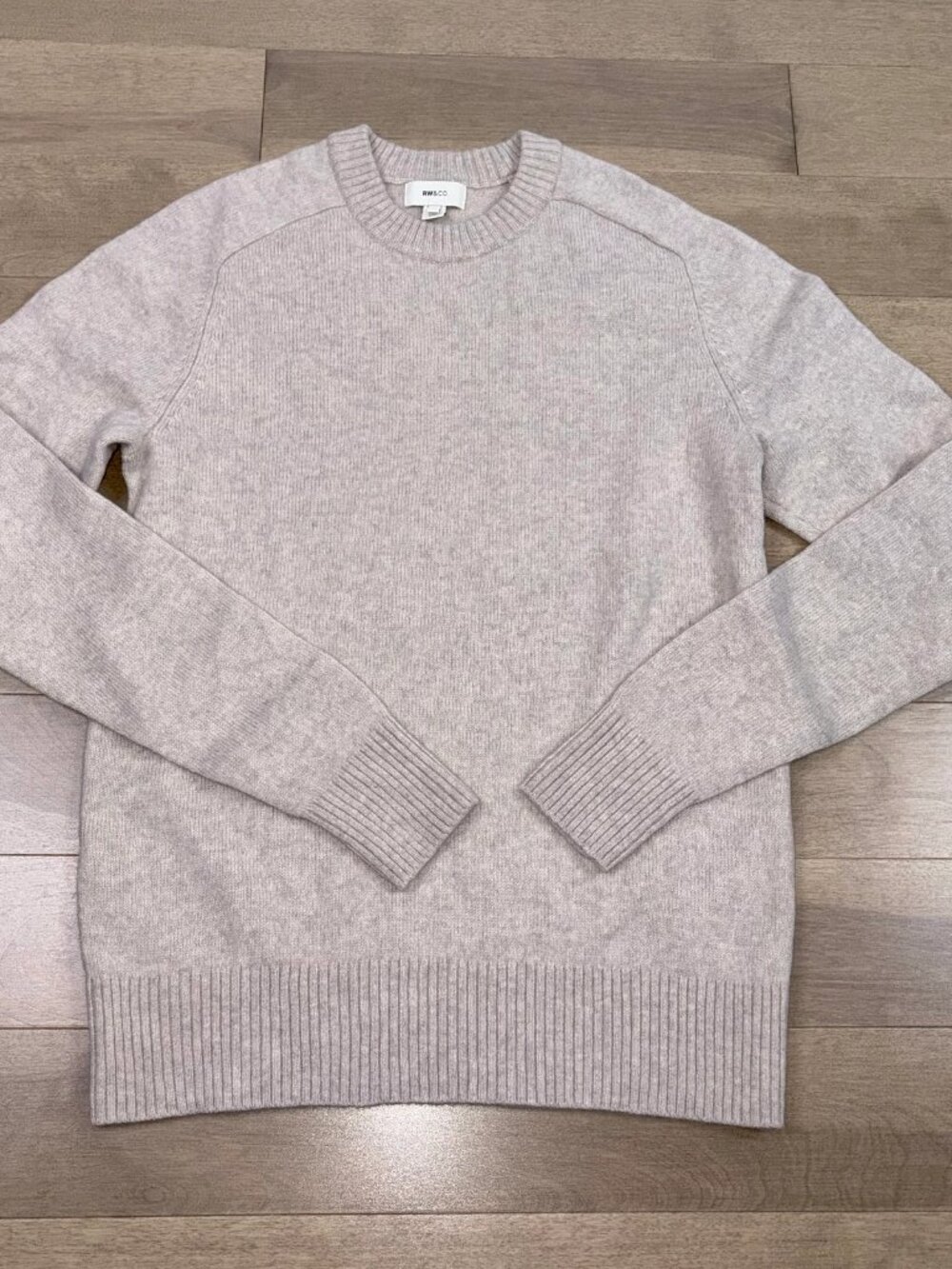 RW&CO men's wool and cashmere sweater size Large